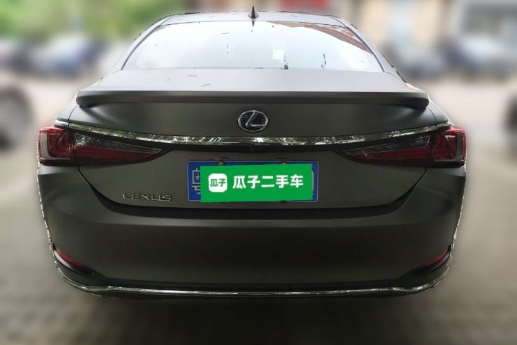 Used Lexus ES 2018 300h Premier Edition China V Standard Rear