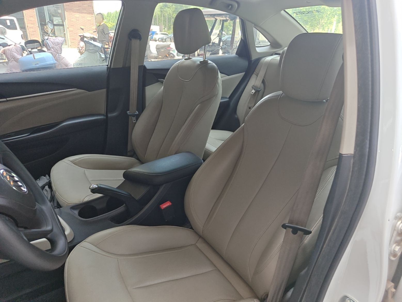 Interior delantero