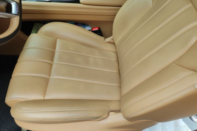 Used VOYAH Dream 2024 PHEV Extended-Range Premium Edition Left Front Seat