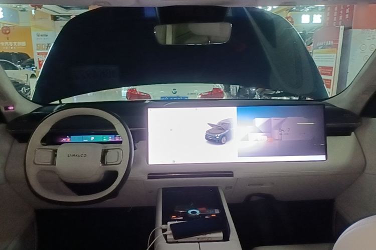 Used Lynk & Co 900 2025 2.0T Ultra
