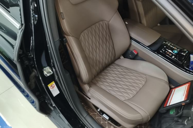 Used BYD Han 2023 EV Champion Edition 605KM Front-Drive Premium Model
