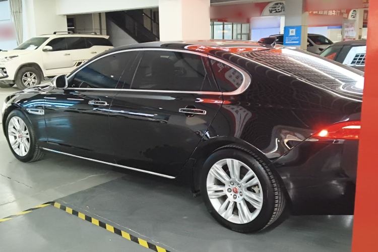 Used Jaguar XFL 2018 XFL 2.0T 250 PS Luxury Edition
