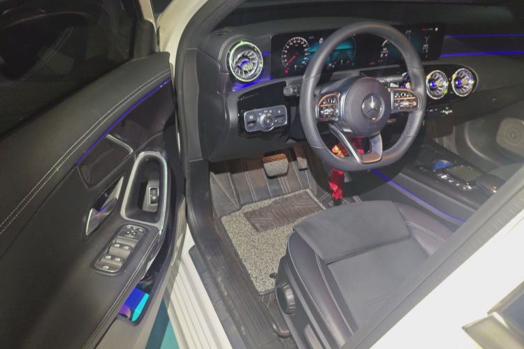 Used Mercedes-Benz A-Class 2022 Second Facelift A 200 L Sport Sedan Fashion Version