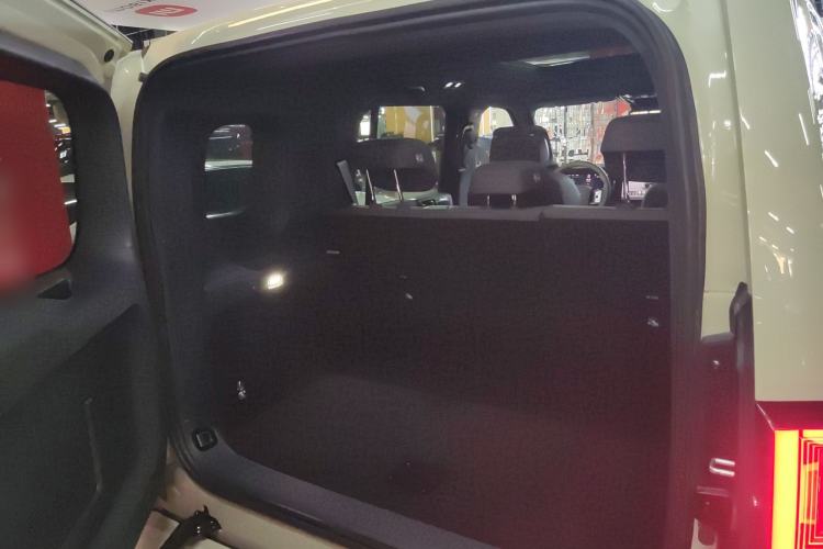 Used Formula Leopard 5 2025 Cloud Ride Laser-based Kunpeng Intelligent Driving Edition Trunk