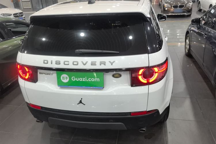 Used Land Rover Discovery Sport 2019 240 PS SE Version China VI Standard
