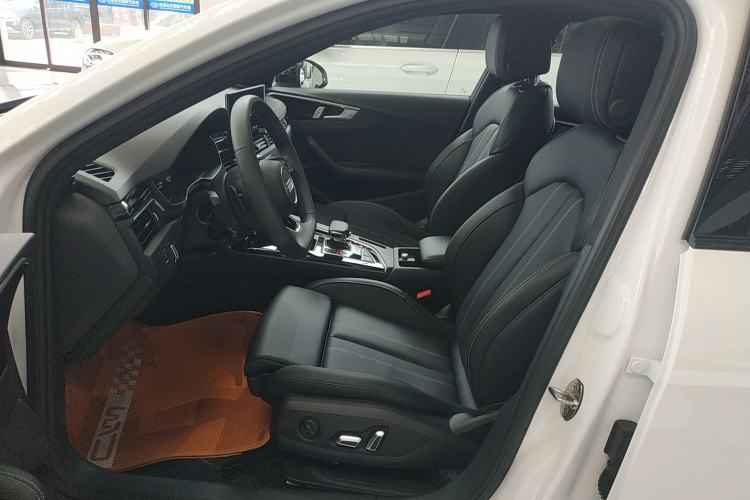 Used Audi A4L 2024 40 TFSI Luxury Dynamic Edition Left Front Seat