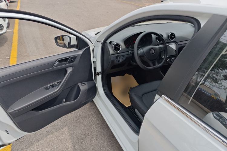 Used Volkswagen Jetta 2019 Dream Edition 1.5L Manual Fashion Version
