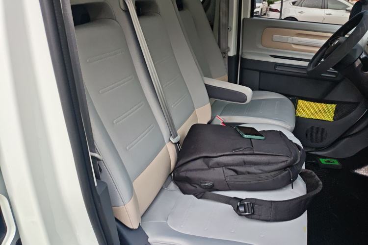 Used SAIC MAXUS Dana V1 2025 Low-Roof Multi-Function Version 50 kWh
