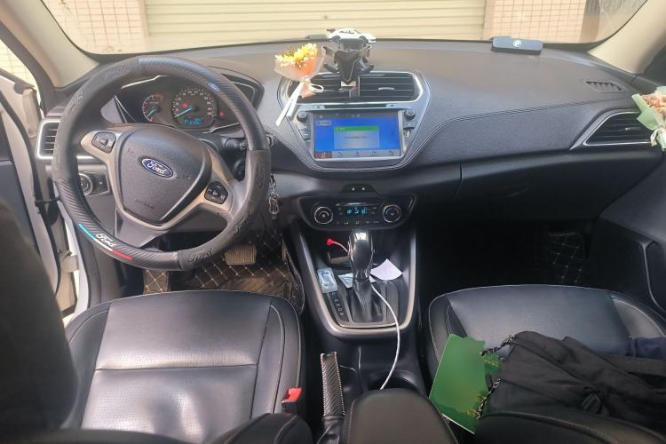 Used Ford Escort 2015 1.5L Automatic Fashion Model