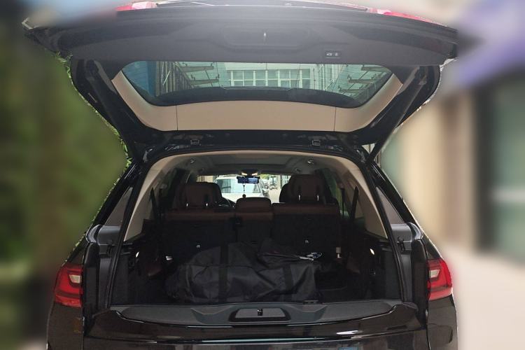 Used BMW X7 2022 xDrive40i Luxury Package with Leading Features
