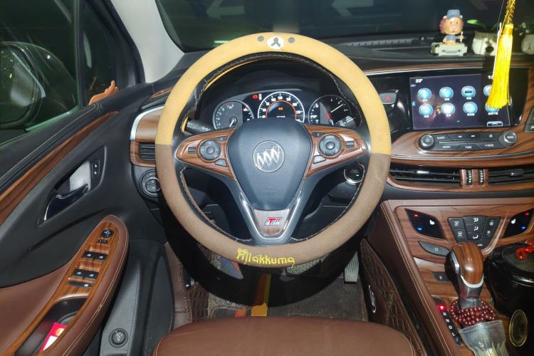 Used Buick Envision 2018 28T Four-Wheel Drive Luxury Model
