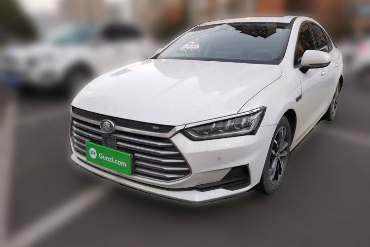 Used BYD Qin Pro 2019 Super Edition 1.5TI Automatic Smart Connect Brilliance Model China VI Standard