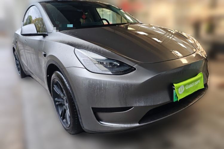 Used Tesla Model Y 2024 Rear-Wheel-Drive Version Front Right 45 Deg