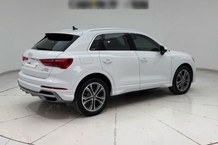 Used Audi Q3 2022 40 TFSI Fashion Dynamic Model
