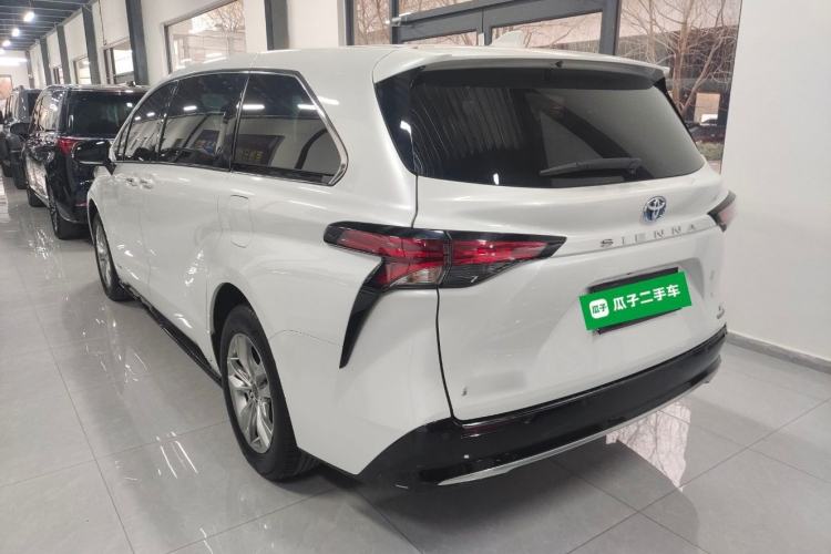 Used Toyota SIENNA 2023 2.5L Hybrid Luxury Edition Rear Left 45 Deg