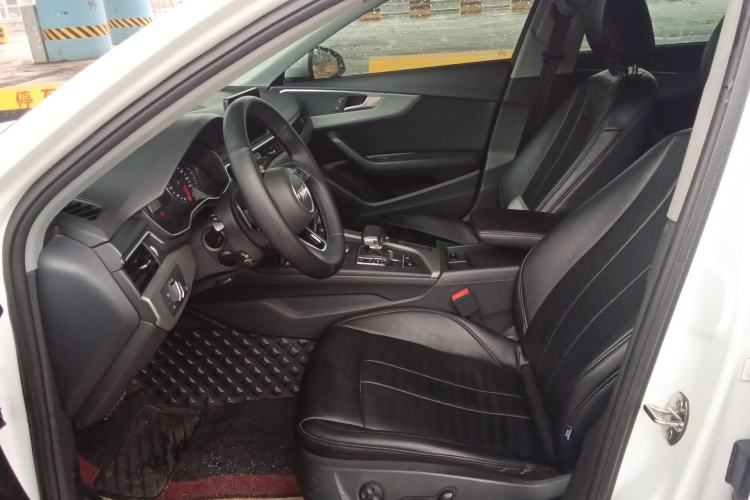 Used Audi A4L 2018 30th Anniversary Edition 40 TFSI Trendy Model Left Front Seat