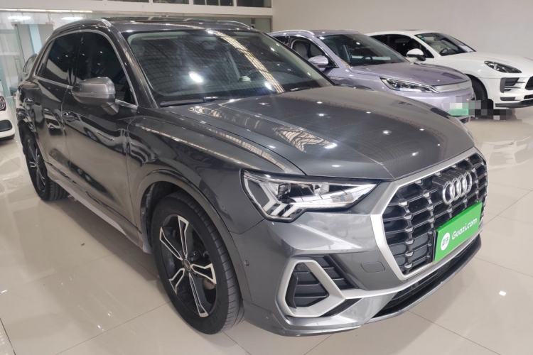 Used Audi Q3 2022 35 TFSI Fashion Dynamic Model
