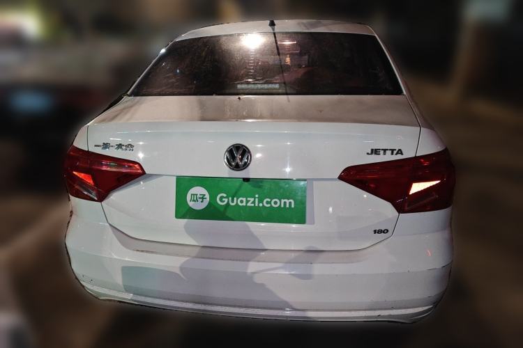 Used Volkswagen Jetta 2017 1.5L Manual Fashion Edition