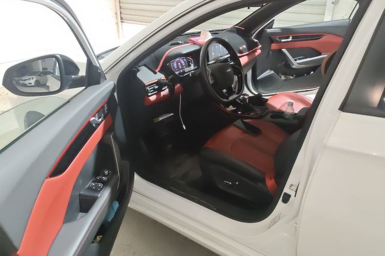 Used Dongfeng Aeolus Yixuan 2022 230T Automatic Adaptive-Beam Knight Edition