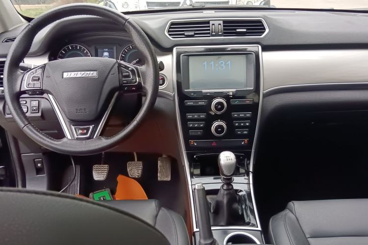 Used Haval H2 2016 Red Label 1.5T Manual Two-Wheel Drive Elite Model