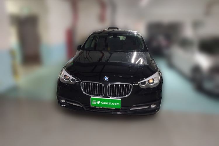 Used BMW 5 Series GT 2014 535i Leading Model

