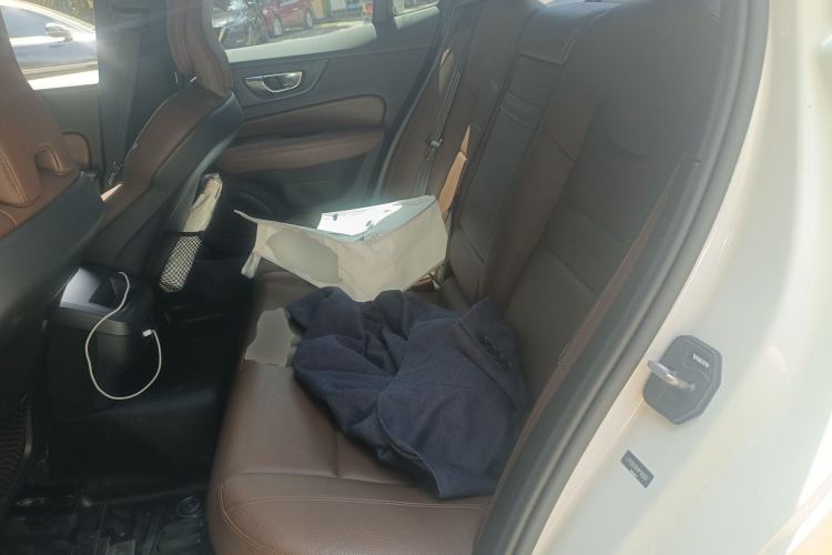 Used Volvo S60 2022 B4 Zhiyi Luxury Edition Left Rear Seat