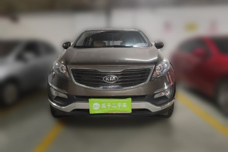 Used Kia Sportage R 2012 2.0L Manual Two-Wheel Drive GL Trim
