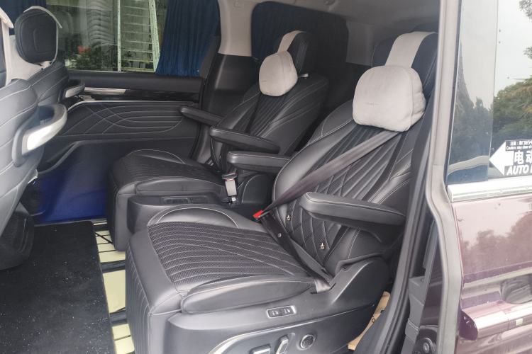 Used SAIC MAXUS G90 2022 2.0T Galaxy Seven-Seater Version
