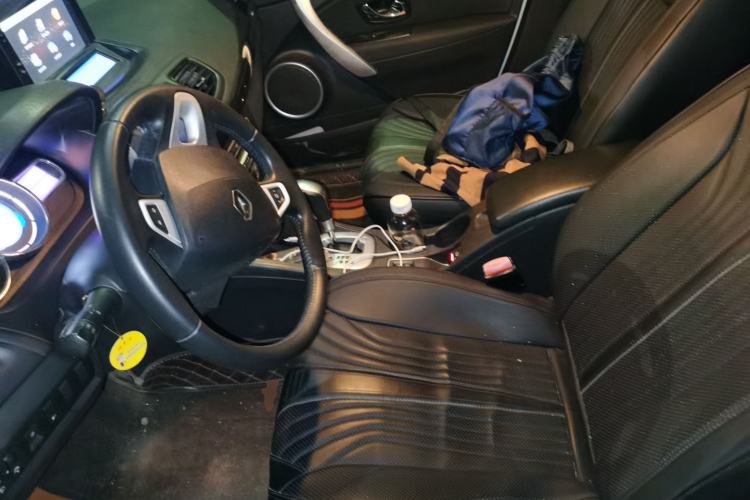 Used Renault Fluence 2013 2.0L Comfort Edition
