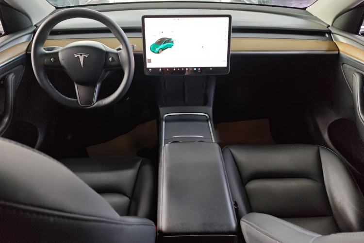 Used Tesla Model Y 2021 Long-Range All-Wheel-Drive Version 3D7