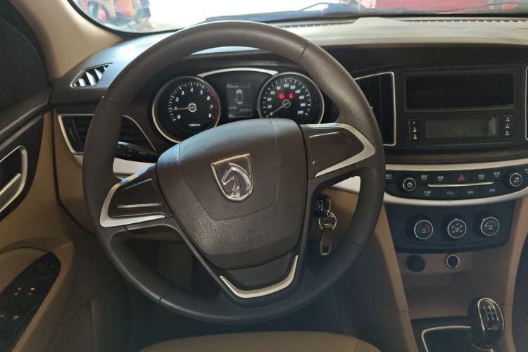 Used Baojun 730 2016 1.5L Manual Value Edition 7 Seats China V Emission Standard