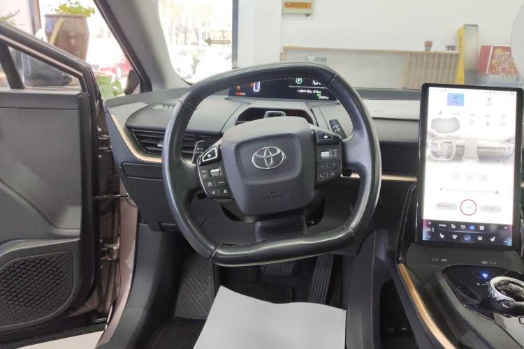 Used Toyota bZ3 2023 616 km Long-Range Premium
