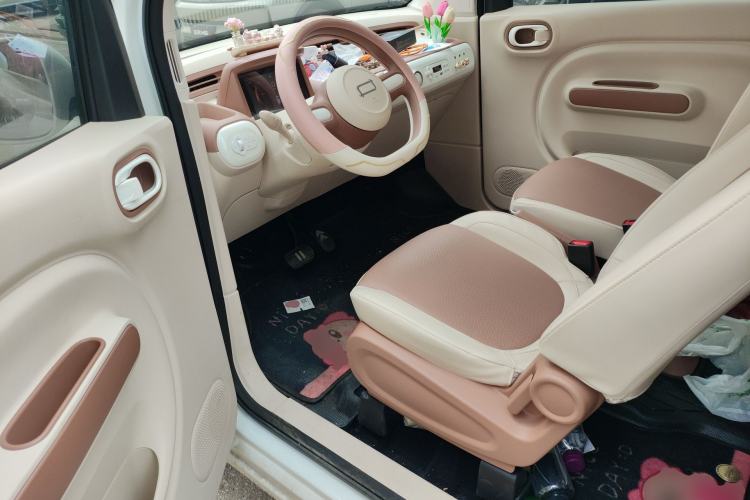 Used Bestune Pony 2026 222km Colorful Horse
