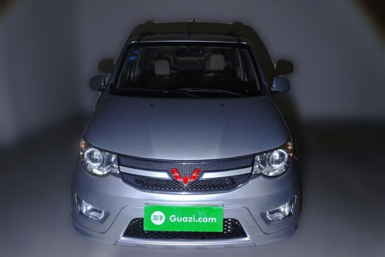 Used Wuling Hongguang 2014 1.5L S Standard Version Front