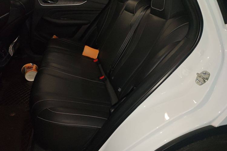 Used Venucia V 2022 260T Black Horse Edition · Idol