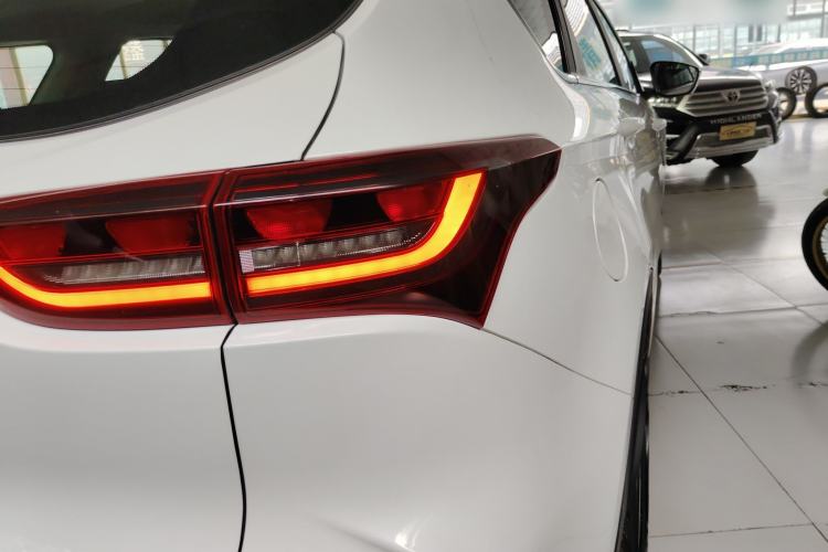 Used JETOUR X70 2024 1.5T Manual Glory Edition 5 Seats Right Rear Taillight