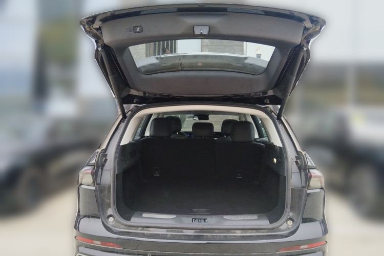 Used Lincoln Nautilus 2023 2.0T Four-Wheel Drive Luxury Edition Trunk