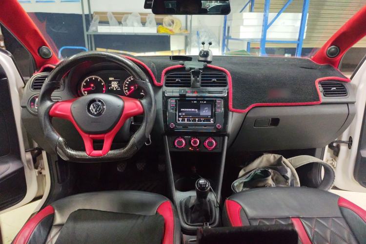 Used Volkswagen Polo 2016 1.4L Manual Fashion Model