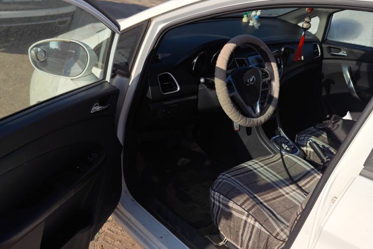 Used Cowin C3R 2015 1.5L AMT Gold Diamond Edition