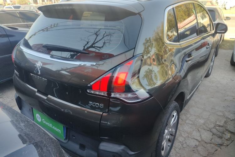 Used Peugeot 3008 2018 2.0L Automatic Classic Edition
