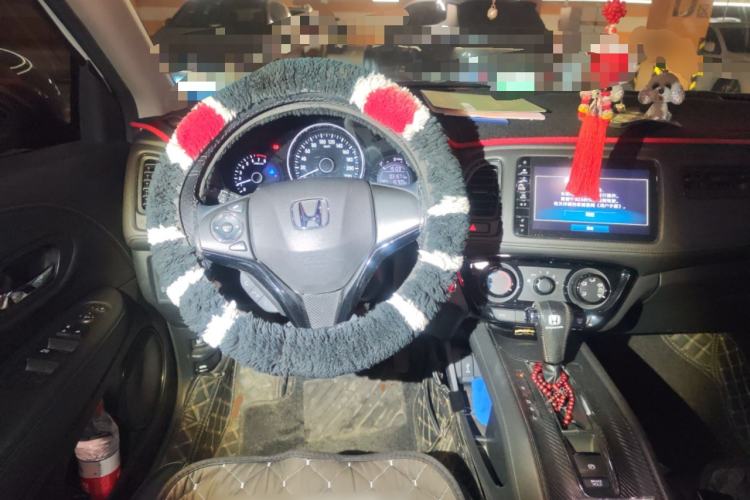 Used Honda Vezel 2019 1.5L CVT Luxury Model China VI Steering Wheel