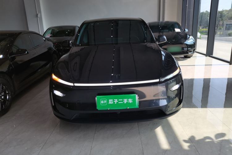 Used Tesla Model Y 2025 Rear-Wheel-Drive Version
