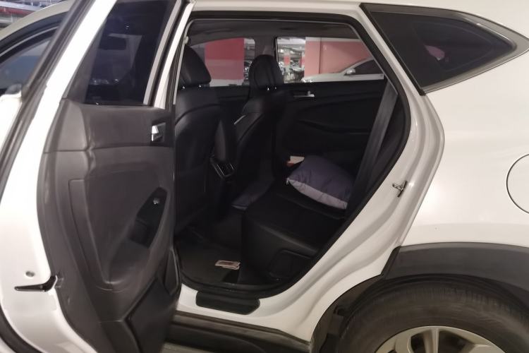 Used Hyundai Tucson 2018 1.6T Dual-Clutch Two-Wheel Drive 15th Anniversary Special Edition