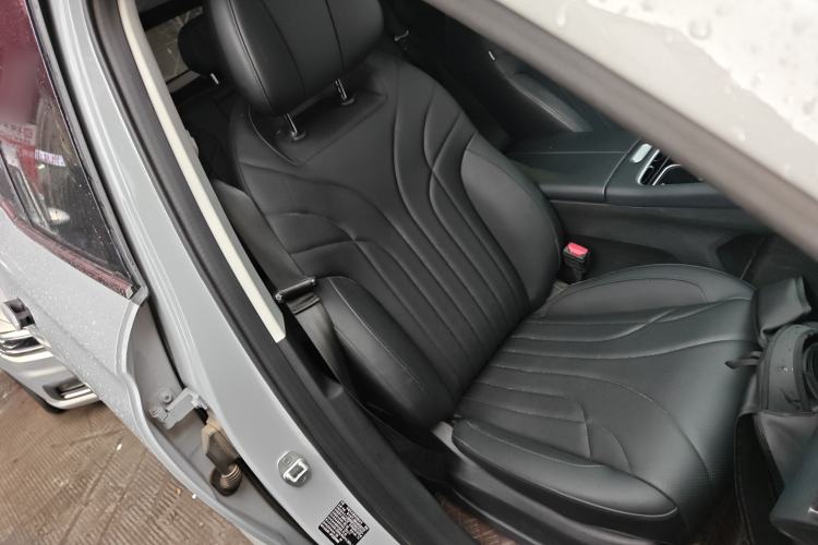 Used Chery Fengyun T9 2024 120 Long-Range Comfort Version 7-Seater Lithium-Ion Battery Right Front Seat