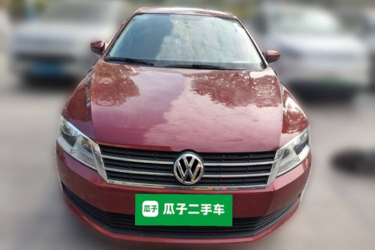 Used Volkswagen Gran Lavida 2013 1.6L Manual Fashion Model