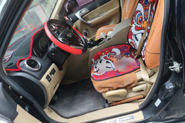 Used Haval H6 2011 Green Silence 2.0T Manual Two-Wheel Drive Elite Model