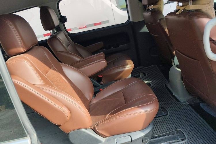 Used JAC Refine M4 2016 2.0L Manual Luxury Version