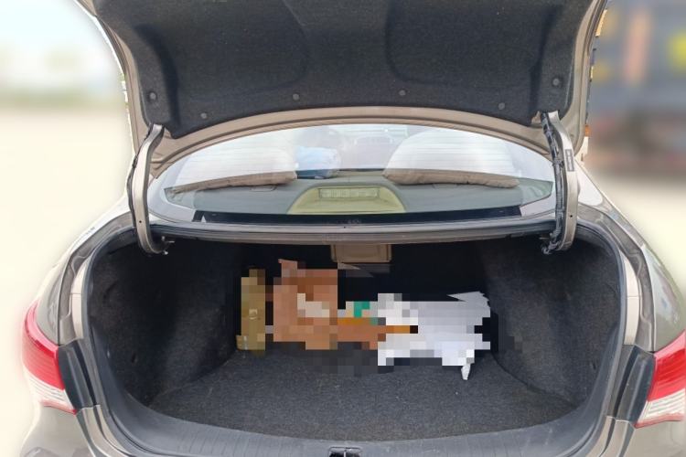 Used Nissan Sylphy 2016 Classic 1.6XE Automatic Comfort Edition Trunk