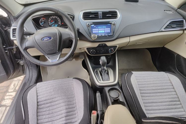 Used Ford Escort 2015 1.5L Automatic Comfort Edition
