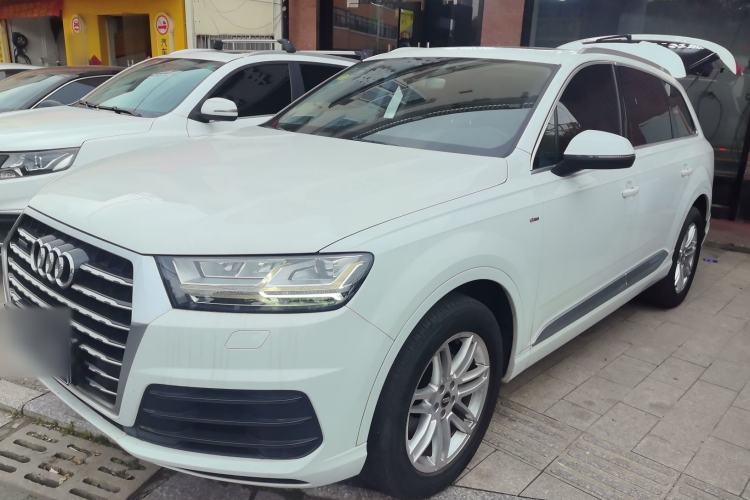 Used Audi Q7 2016 40 TFSI Comfort Model